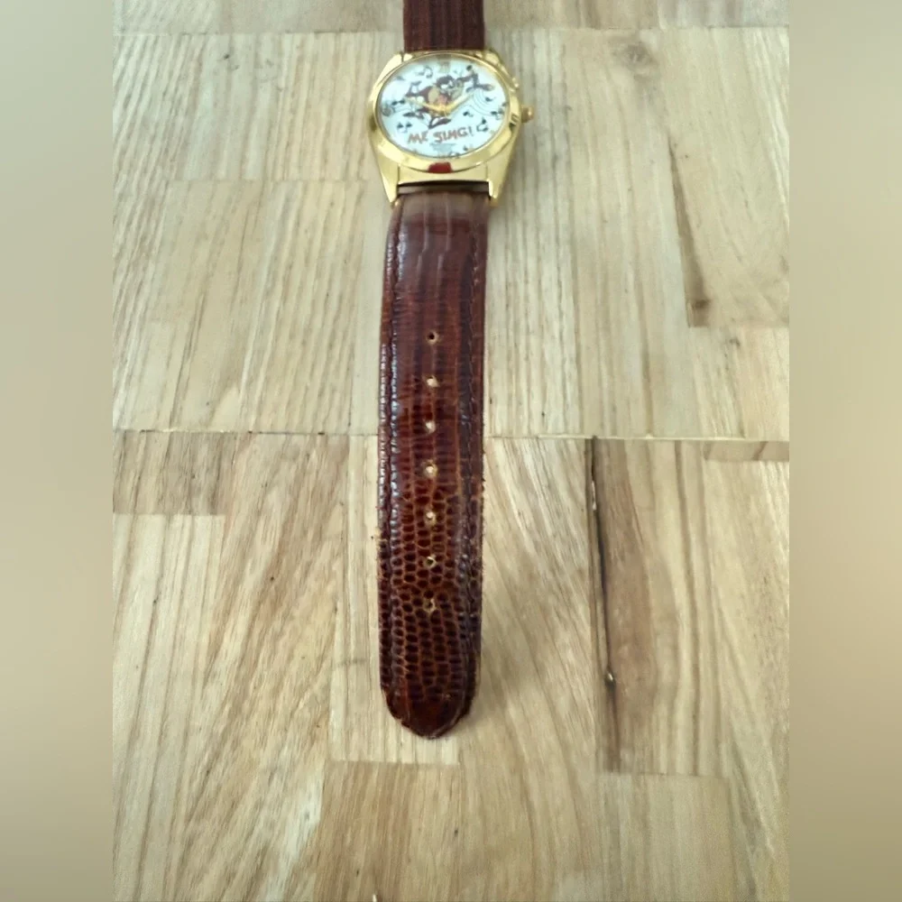 Vintage 90s Looney tunes Taz Tasmanian devil musical watch NEW BATTERY